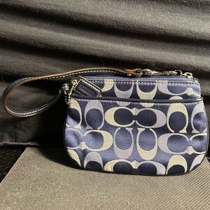 Beautiful condition Coach wristlet
